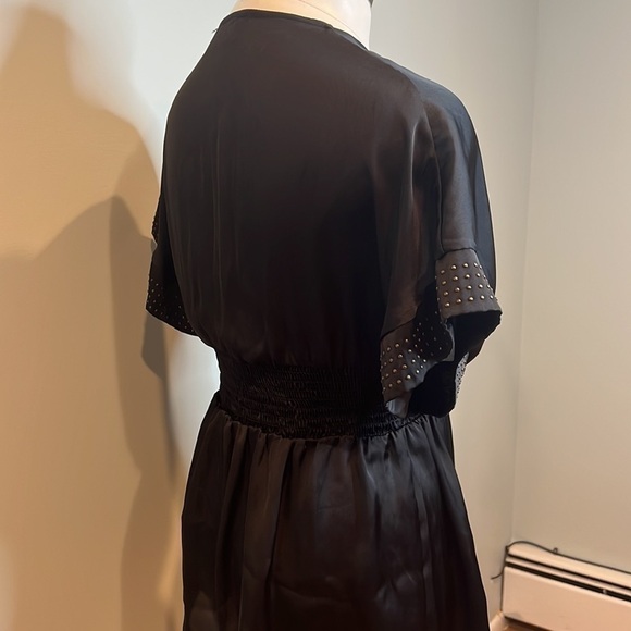 Women’s Top - Picture 14 of 14